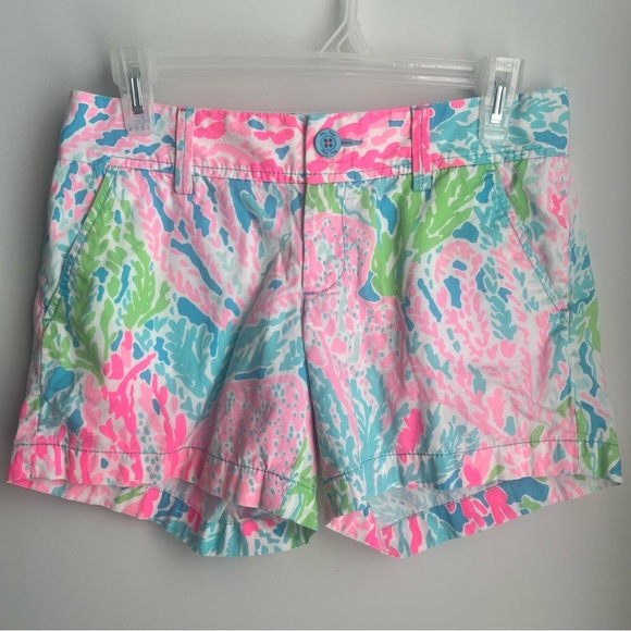 Lilly Pulitzer Callahan Shorts Turquoise Let's Cha Cha Size 2 Vibrant EUC - Picture 1 of 6